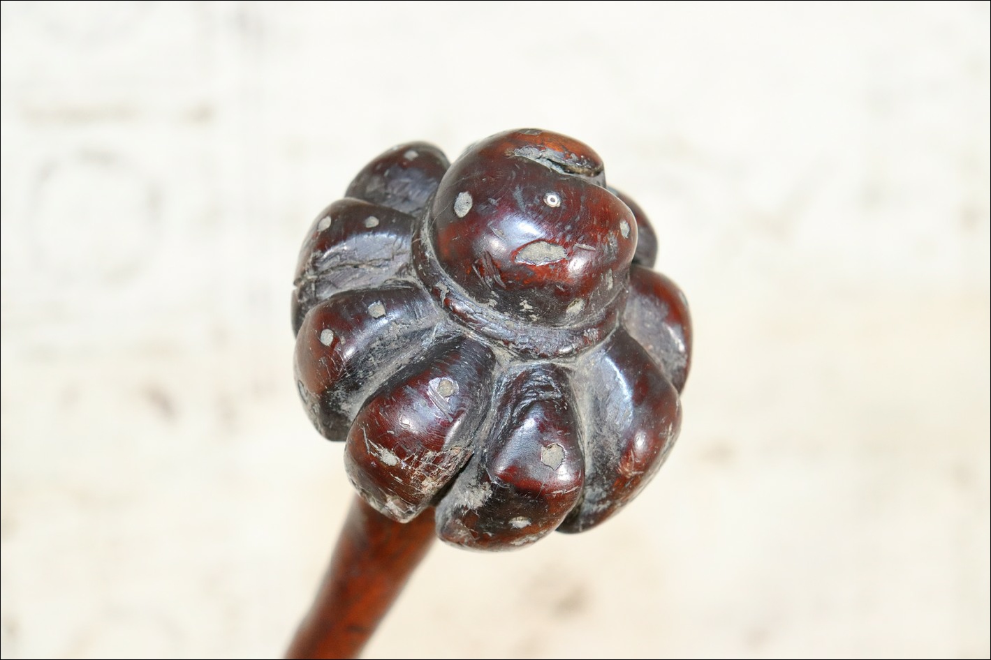19th century Fijian ula throwing club, 19th century Fijian antique, 19th century Fijian club, 19th century Fijian war club, Fijian weapon, Fijian artifact, Polynesian tribal art antiques and weapons gallery, Oceanic tribal art antiques and weapons gallery, ethnographic tribal art antiques and weapons gallery, 19ème siècle Fidji massue de guerre, looking to buy Fijian tribal antiques art and weapons, buying Fijian antiques, buying Fijian clubs artifacts and weapons, buying Fijian antiques