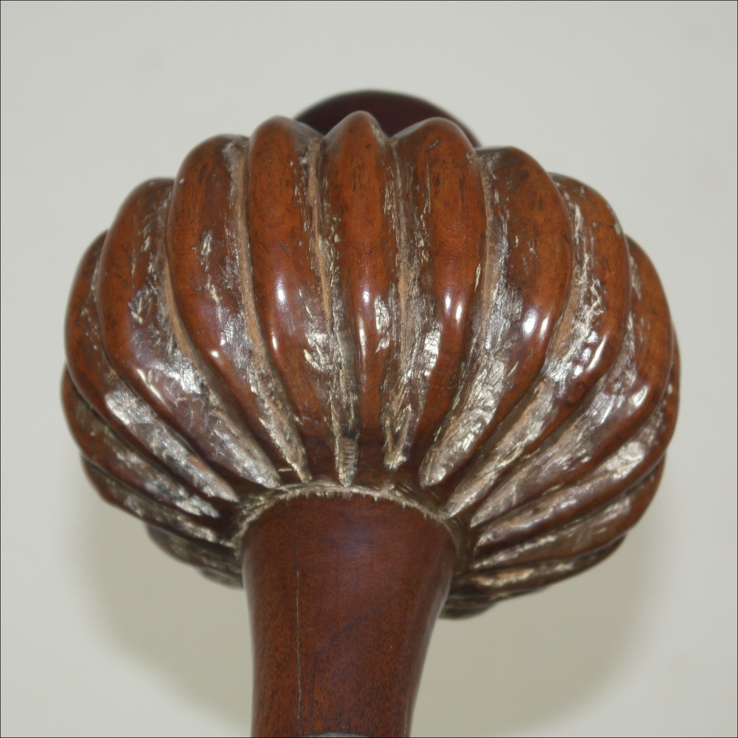 19th century Fijian ula throwing club, 19th century Fijian antique, 19th century Fijian club, 19th century Fijian war club, Fijian weapon, Fijian artifact, Polynesian tribal art antiques and weapons gallery, Oceanic tribal art antiques and weapons gallery, ethnographic tribal art antiques and weapons gallery, 19ème siècle Fidji massue de guerre, looking to buy Fijian tribal antiques art and weapons, buying Fijian antiques, buying Fijian clubs artifacts and weapons, buying Fijian antiques