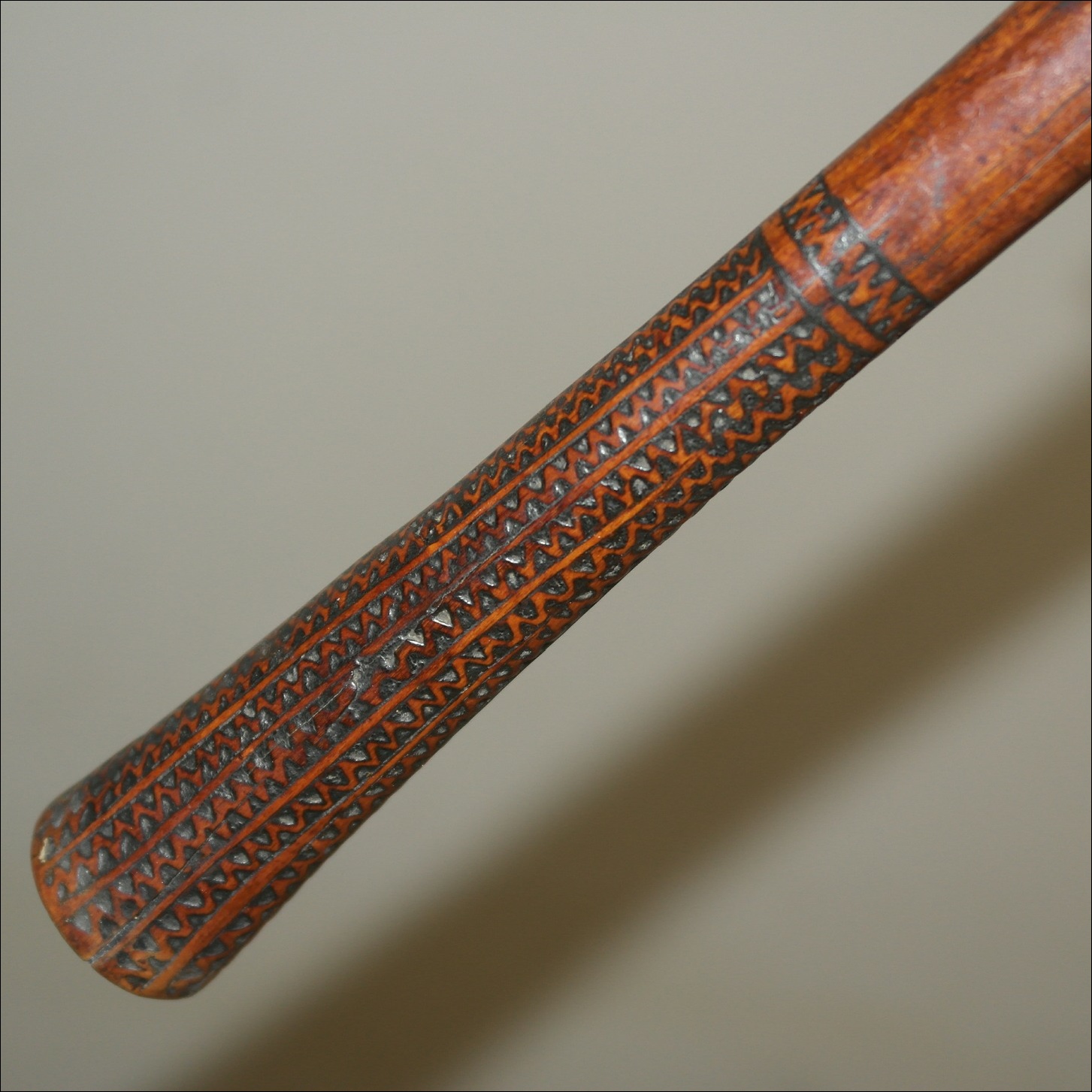19th century Fijian ula throwing club, 19th century Fijian antique, 19th century Fijian club, 19th century Fijian war club, Fijian weapon, Fijian artifact, Polynesian tribal art antiques and weapons gallery, Oceanic tribal art antiques and weapons gallery, ethnographic tribal art antiques and weapons gallery, 19ème siècle Fidji massue de guerre, looking to buy Fijian tribal antiques art and weapons, buying Fijian antiques, buying Fijian clubs artifacts and weapons, buying Fijian antiques