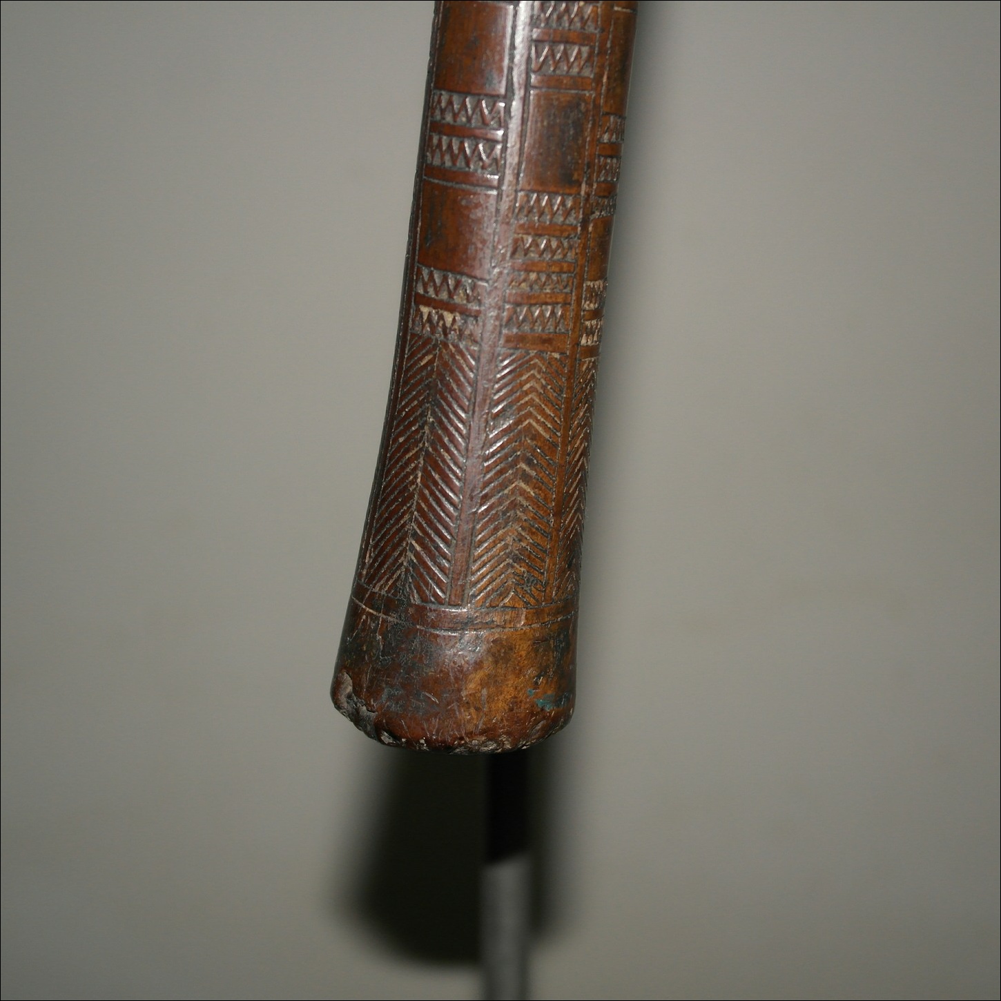 19th century Fijian club, 19th century Fijian antique, 19th century Fijian club, 19th century Fijian war club, Fijian weapon, Fijian artifact, Polynesian tribal art antiques and weapons gallery, Oceanic tribal art antiques and weapons gallery, ethnographic tribal art antiques and weapons gallery, 19ème siècle Fidji massue de guerre, looking to buy Fijian tribal antiques art and weapons, buying Fijian antiques, buying Fijian clubs artifacts and weapons, buying Fijian antiques