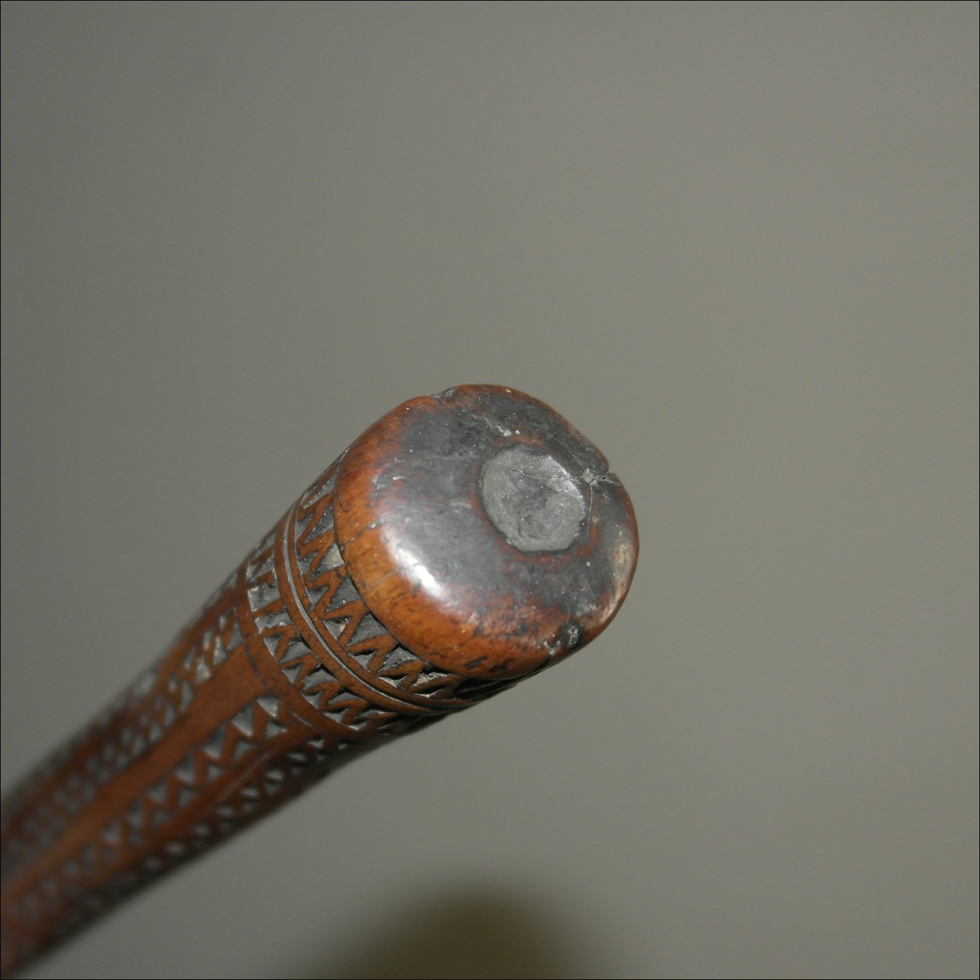 19th century Fijian ula throwing club, 19th century Fijian antique, 19th century Fijian club, 19th century Fijian war club, Fijian weapon, Fijian artifact, Polynesian tribal art antiques and weapons gallery, Oceanic tribal art antiques and weapons gallery, ethnographic tribal art antiques and weapons gallery, 19ème siècle Fidji massue de guerre, looking to buy Fijian tribal antiques art and weapons, buying Fijian antiques, buying Fijian clubs artifacts and weapons, buying Fijian antiques