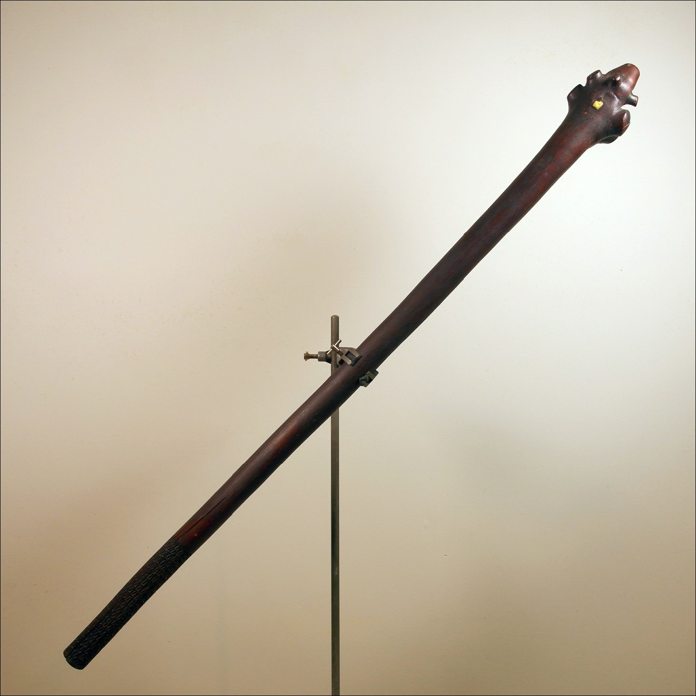 19th century Fijian vunikau club, Vunikau-bulibuli-sevaro, fijian vunikau, 19th century Fijian antique, 19th century Fijian club, 19th century Fijian war club, Fijian weapon, Fijian artifact, Polynesian tribal art antiques and weapons gallery, Oceanic tribal art antiques and weapons gallery, ethnographic tribal art antiques and weapons gallery, 19ème siècle Fidji massue de guerre, looking to buy Fijian tribal antiques art and weapons, buying Fijian antiques, buying Fijian clubs artifacts and weapons, buying Fijian antiques