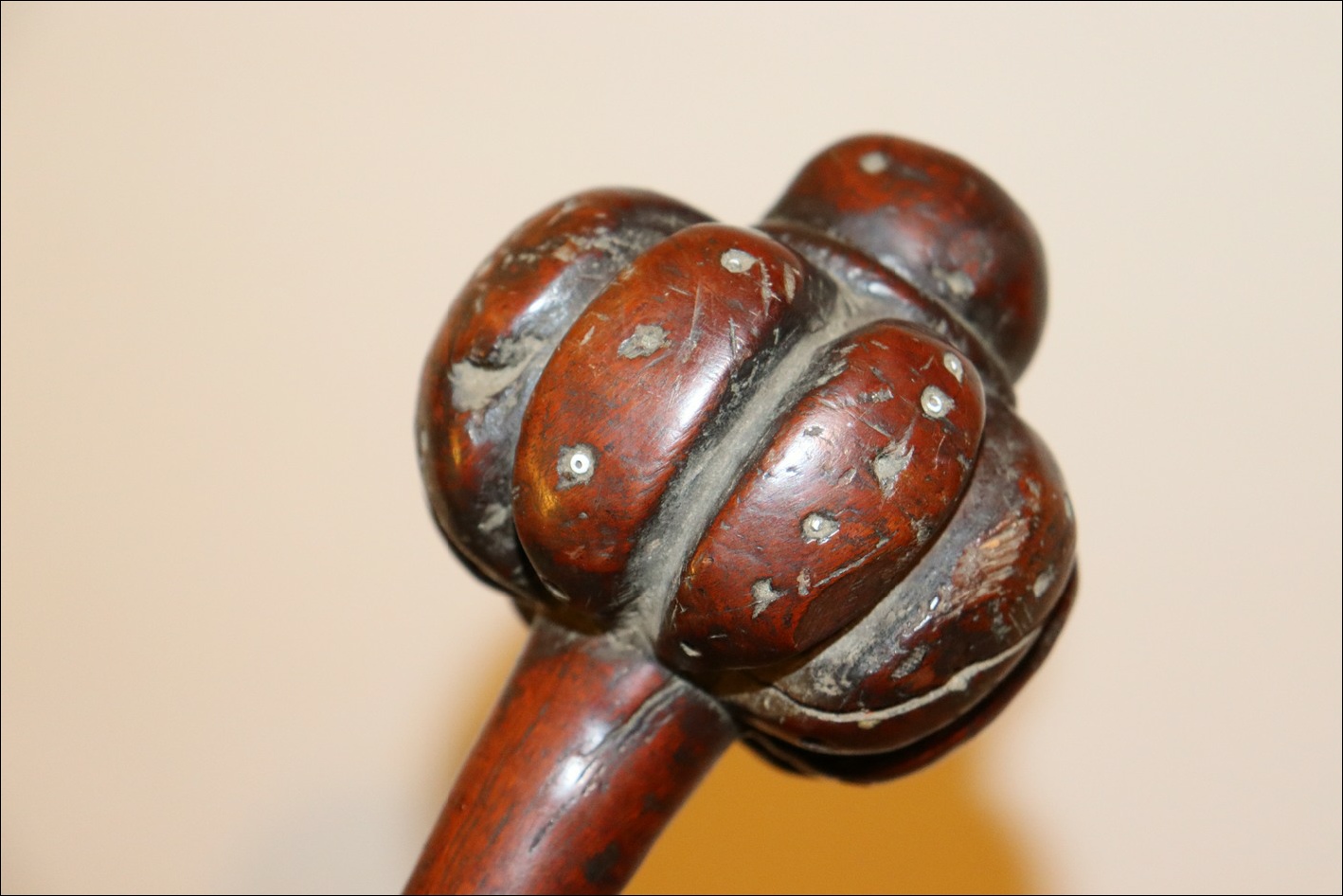 19th century Fijian ula throwing club, 19th century Fijian antique, 19th century Fijian club, 19th century Fijian war club, Fijian weapon, Fijian artifact, Polynesian tribal art antiques and weapons gallery, Oceanic tribal art antiques and weapons gallery, ethnographic tribal art antiques and weapons gallery, 19ème siècle Fidji massue de guerre, looking to buy Fijian tribal antiques art and weapons, buying Fijian antiques, buying Fijian clubs artifacts and weapons, buying Fijian antiques