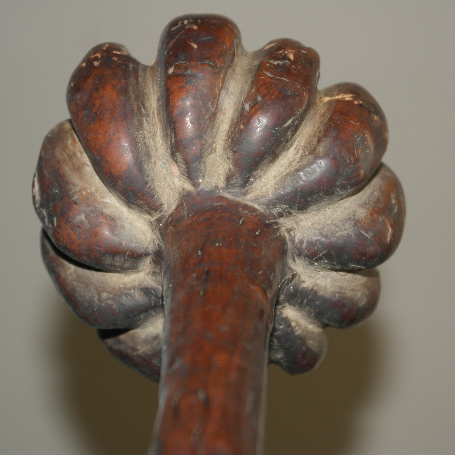 19th century Fijian ula throwing club, 19th century Fijian antique, 19th century Fijian club, 19th century Fijian war club, Fijian weapon, Fijian artifact, Polynesian tribal art antiques and weapons gallery, Oceanic tribal art antiques and weapons gallery, ethnographic tribal art antiques and weapons gallery, 19ème siècle Fidji massue de guerre, looking to buy Fijian tribal antiques art and weapons, buying Fijian antiques, buying Fijian clubs artifacts and weapons, buying Fijian antiques