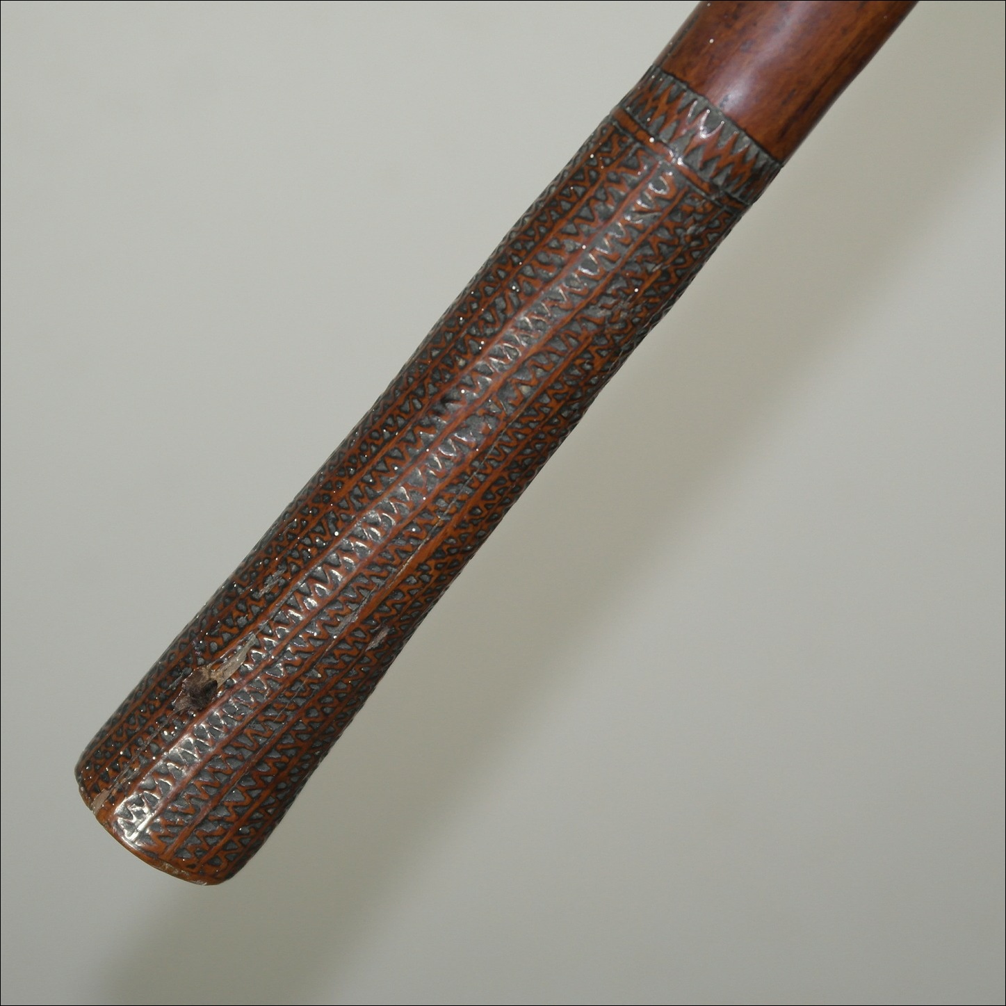 19th century Fijian ula throwing club, 19th century Fijian antique, 19th century Fijian club, 19th century Fijian war club, Fijian weapon, Fijian artifact, Polynesian tribal art antiques and weapons gallery, Oceanic tribal art antiques and weapons gallery, ethnographic tribal art antiques and weapons gallery, 19ème siècle Fidji massue de guerre, looking to buy Fijian tribal antiques art and weapons, buying Fijian antiques, buying Fijian clubs artifacts and weapons, buying Fijian antiques