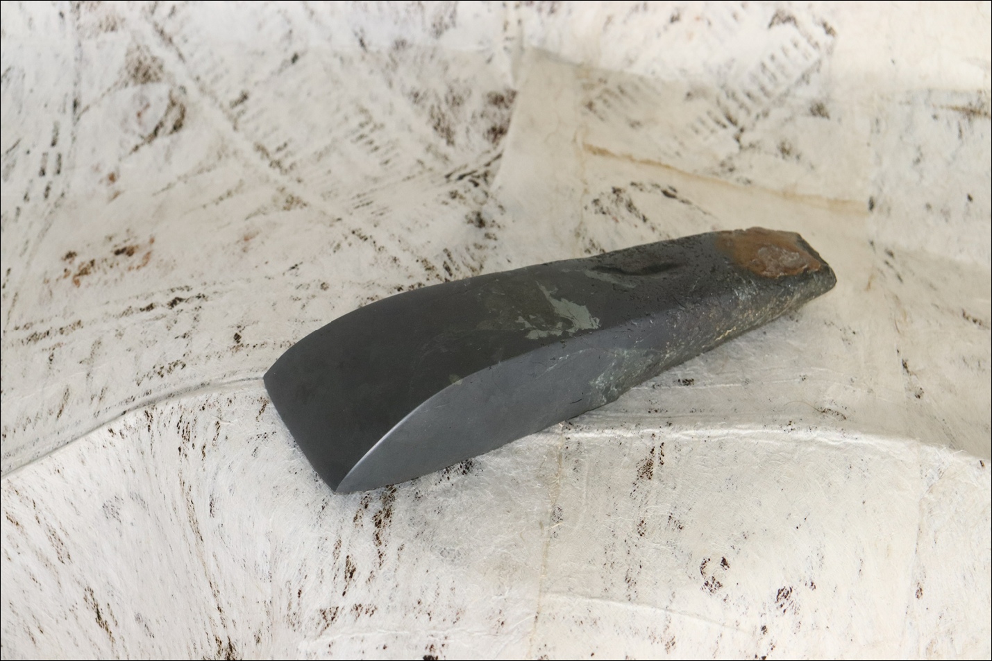 19th century toki adze, Maori antique, Maori artifact, 19th century maori carving, 19th century Maori antique, 19th century Maori artifact, polynesian tribal art antiques and weapons gallery, oceanic tribal art antiques and weapons gallery, ethnographic tribal art antiques and weapons gallery, 19ème siècle Maoris massue de guerre, looking to buy tribal antiques art and weapons, buying Maori antiques, buying Maori clubs, artifacts and weapons, buying Maori antiques, buying Maori clubs and artifacts, selling Maori antiques, selling Maori clubs and artifacts