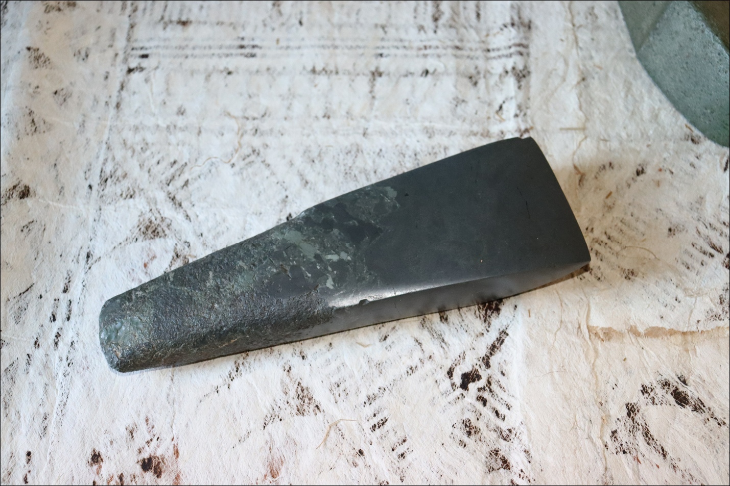 19th century toki adze, Maori antique, Maori artifact, 19th century maori carving, 19th century Maori antique, 19th century Maori artifact, polynesian tribal art antiques and weapons gallery, oceanic tribal art antiques and weapons gallery, ethnographic tribal art antiques and weapons gallery, 19ème siècle Maoris massue de guerre, looking to buy tribal antiques art and weapons, buying Maori antiques, buying Maori clubs, artifacts and weapons, buying Maori antiques, buying Maori clubs and artifacts, selling Maori antiques, selling Maori clubs and artifacts