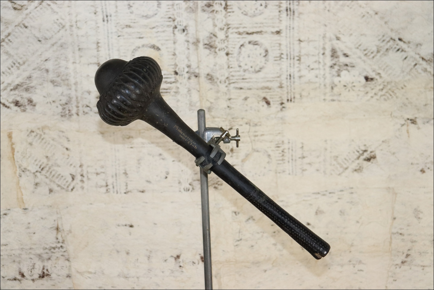 19th century Fijian ula throwing club, 19th century Fijian antique, 19th century Fijian club, 19th century Fijian war club, Fijian weapon, Fijian artifact, Polynesian tribal art antiques and weapons gallery, Oceanic tribal art antiques and weapons gallery, ethnographic tribal art antiques and weapons gallery, 19ème siècle Fidji massue de guerre, looking to buy Fijian tribal antiques art and weapons, buying Fijian antiques, buying Fijian clubs artifacts and weapons, buying Fijian antiques