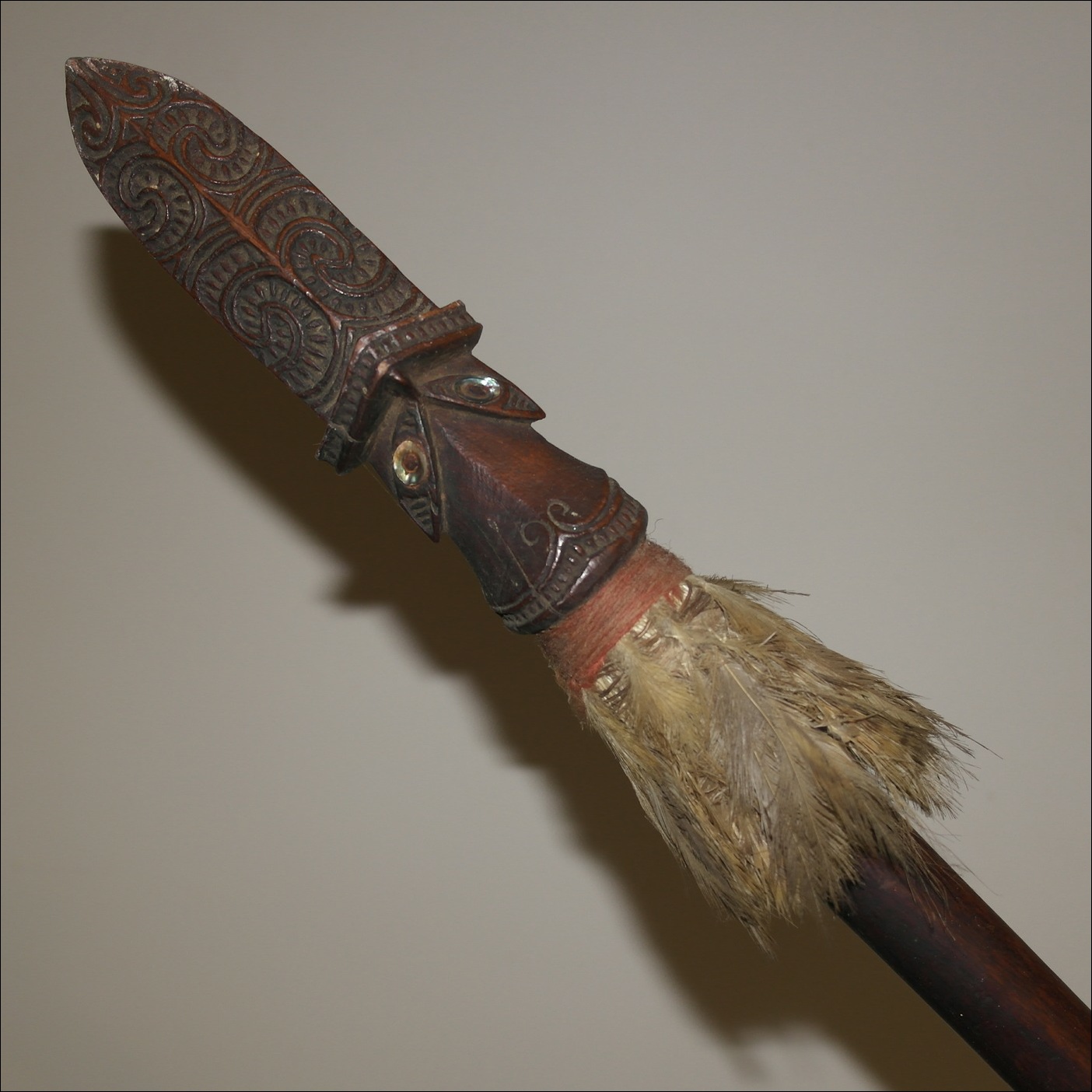 19th century Maori taiaha, Maori antique, Maori artifact, 19th century maori carving, 19th century Maori antique, 19th century Maori artifact, polynesian tribal art antiques and weapons gallery, oceanic tribal art antiques and weapons gallery, ethnographic tribal art antiques and weapons gallery, 19ème siècle Maoris massue de guerre, looking to buy tribal antiques art and weapons, buying Maori antiques, buying Maori clubs, artifacts and weapons, buying Maori antiques, buying Maori clubs and artifacts