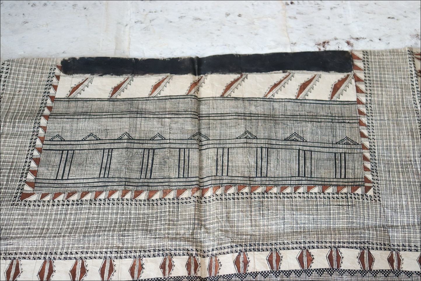 Wallis and Futuna tapa waist cloth Salatasi
