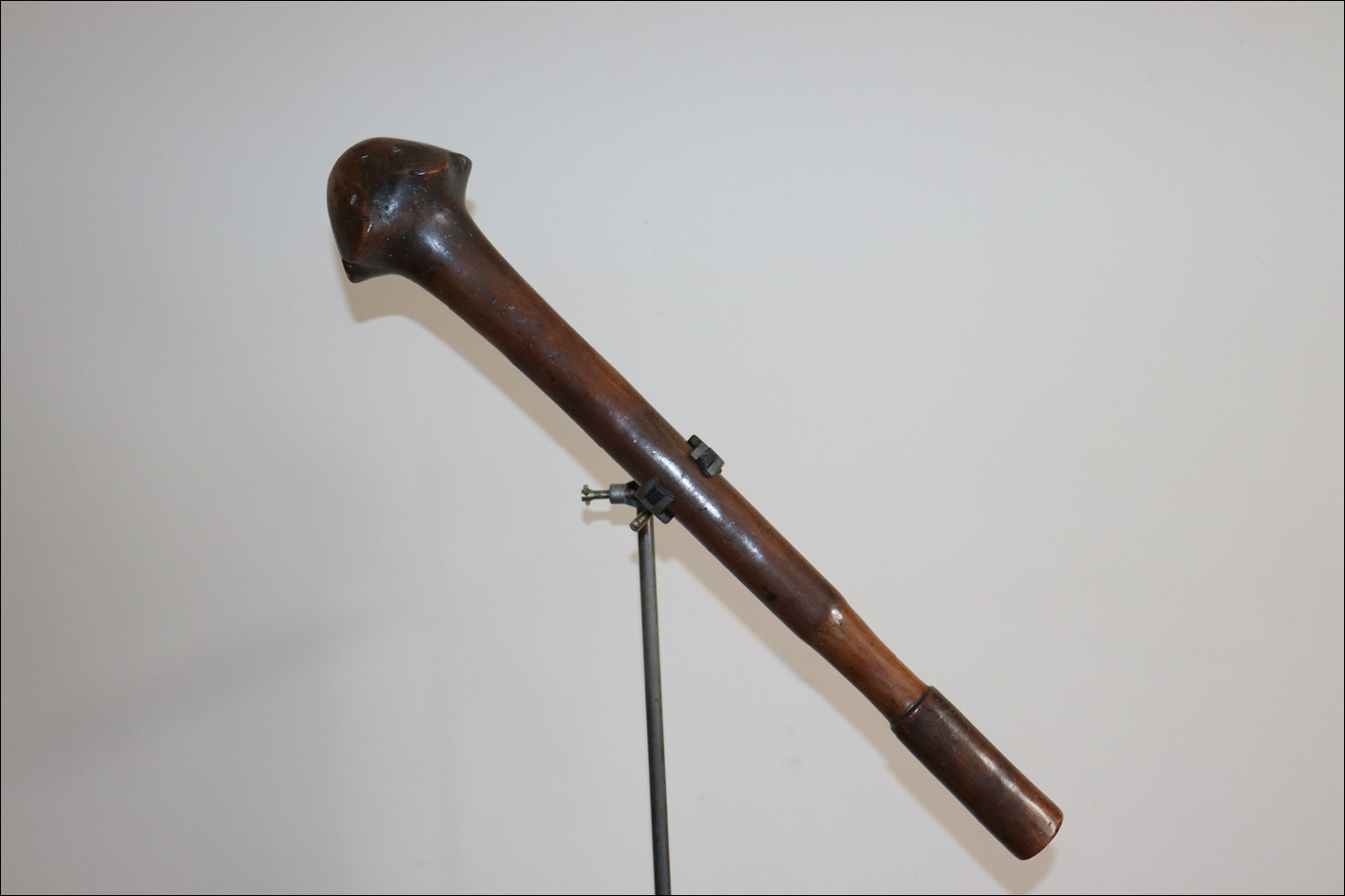 19th century New Caledonian club, antique new caledonian club, tribal weapon New Caladonian Kanak Club, New Caledonian dome-headed phallic club, massue, nueva caledonia massue, Tribal Art Gallery, 19th century Polynesian art and weapons, Ethnographic antiques, artifacts and weapons, 19th century Vanuatu  club, 19th century Melanesian and Micronesian  art antiques and weapons, Ethnographic antiques  artifacts and weapons, 19th century New Caledonian war club, melanesian and micronesian antique, melanesian and micronesian artifact, 19th century New Caledonian artifact, Polynesian tribal art antiques and weapons gallery, Oceanic tribal art antiques and weapons gallery, ethnographic tribal art antiques and weapons gallery, 19ème siècle New Caledonian massue de guerre, looking to buy New Caledonian tribal antiques art and weapons, buying New Caledonian antiques, buying melanesian and micronesian clubs artifacts and weapons, buying New Caledonian antiques