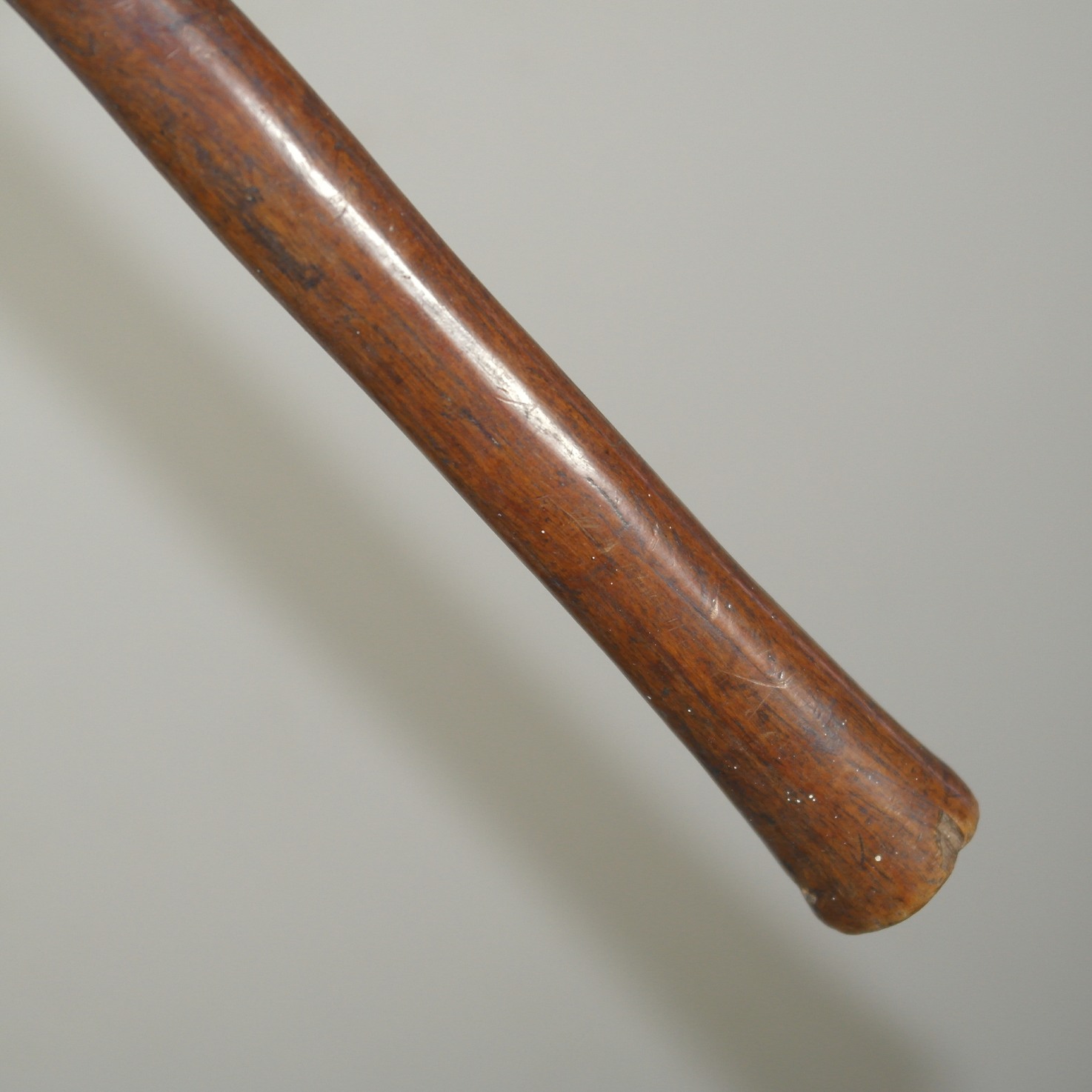 19th century Fijian ula throwing club, 19th century Fijian antique, 19th century Fijian club, 19th century Fijian war club, Fijian weapon, Fijian artifact, Polynesian tribal art antiques and weapons gallery, Oceanic tribal art antiques and weapons gallery, ethnographic tribal art antiques and weapons gallery, 19ème siècle Fidji massue de guerre, looking to buy Fijian tribal antiques art and weapons, buying Fijian antiques, buying Fijian clubs artifacts and weapons, buying Fijian antiques