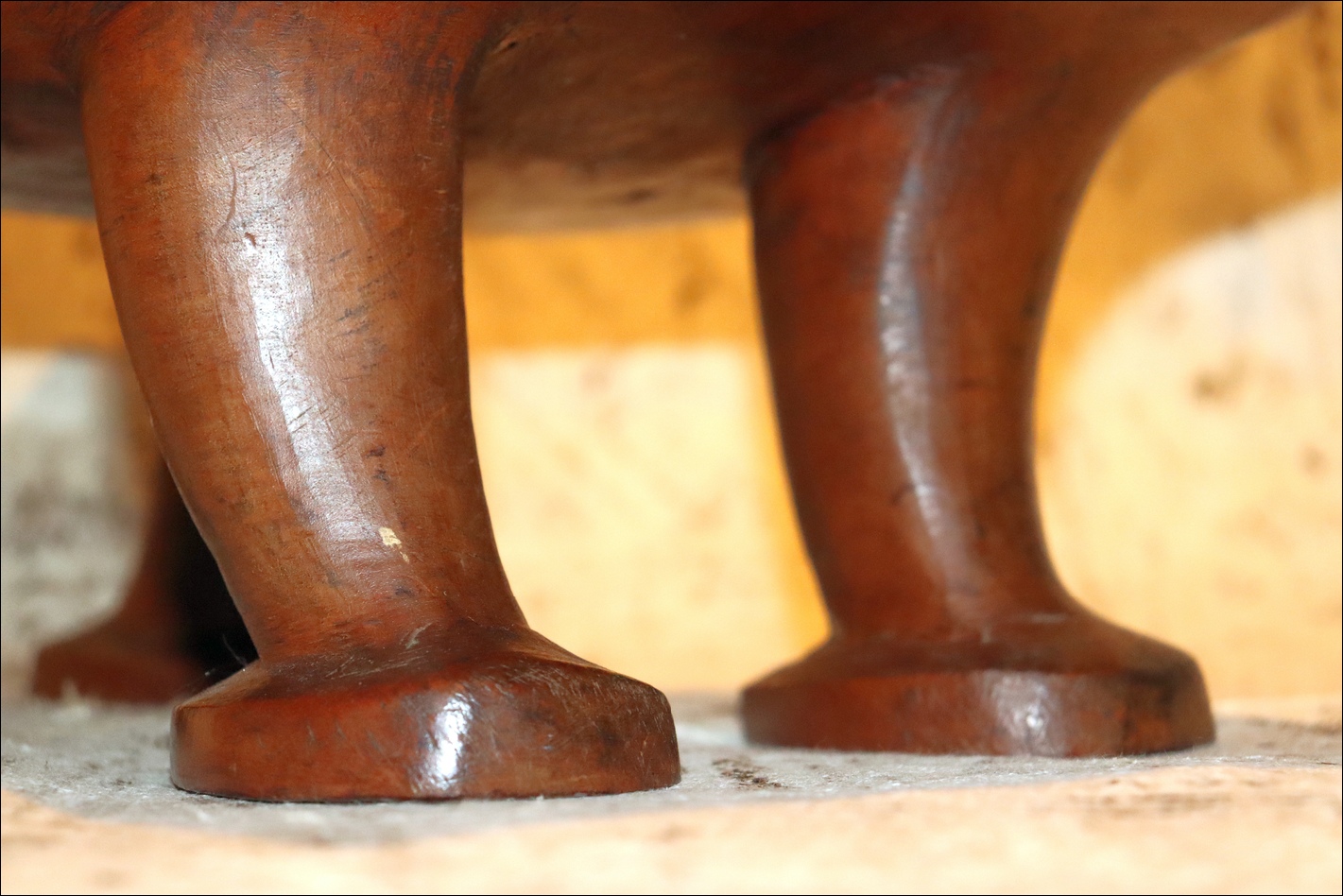 19th century Cook Islands stool no'oanga