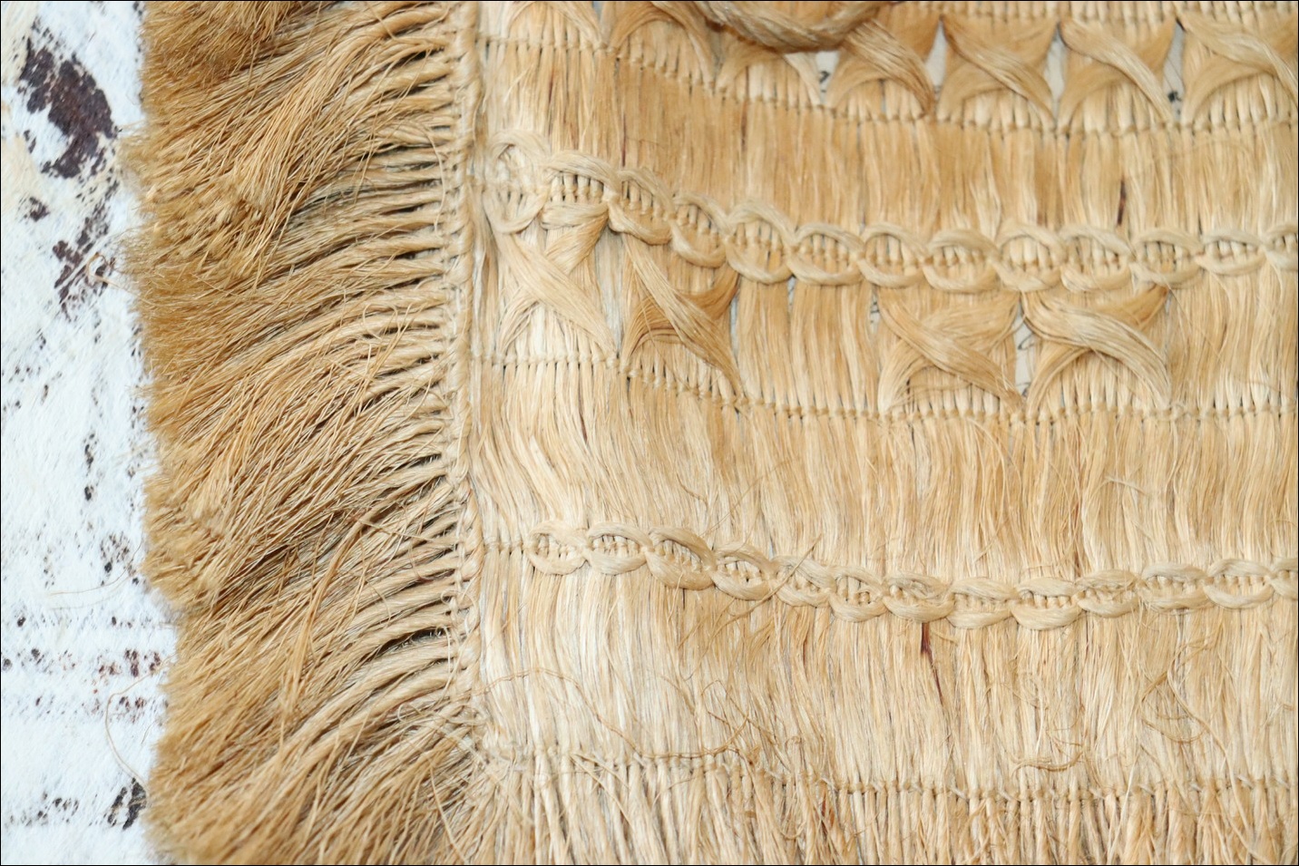 19th century Maori kete muka, Maori antique, Maori artifact, 19th century maori carving, 19th century Maori antique, 19th century Maori artifact, polynesian tribal art antiques and weapons gallery, oceanic tribal art antiques and weapons gallery, ethnographic tribal art antiques and weapons gallery, 19ème siècle Maoris massue de guerre, looking to buy tribal antiques art and weapons, buying Maori antiques, buying Maori clubs, artifacts and weapons, buying Maori antiques, buying Maori clubs and artifacts