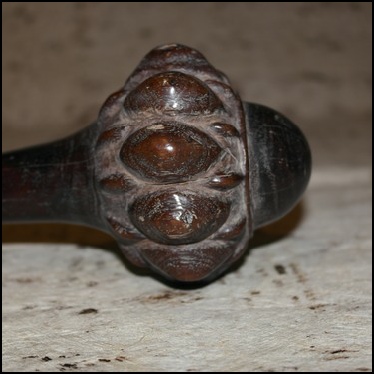 19th century Fijian ula throwing club, 19th century Fijian antique, 19th century Fijian club, 19th century Fijian war club, Fijian weapon, Fijian artifact, Polynesian tribal art antiques and weapons gallery, Oceanic tribal art antiques and weapons gallery, ethnographic tribal art antiques and weapons gallery, 19ème siècle Fidji massue de guerre, looking to buy Fijian tribal antiques art and weapons, buying Fijian antiques, buying Fijian clubs artifacts and weapons, buying Fijian antiques