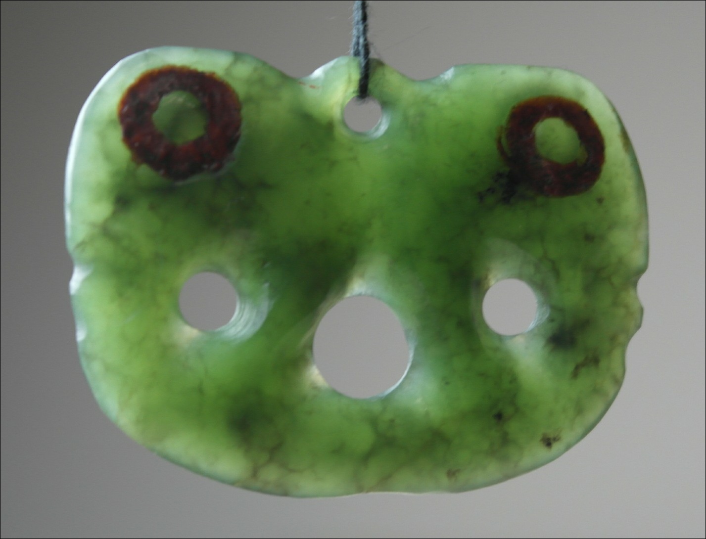 19th century Maori greenstone pekapeka pendant, greenstone, antique maori pendant, nephrite, maori antique, maori antique, antique maori pounamu pendant, maori artifact, greenstone pekapeka, 19th century maori tiki, hei tiki, antuque maori, maori artifact, maori club, polynesian tribal art antiques and weapons gallery, oceanic tribal art antiques and weapons gallery, ethnographic tribal art antiques and weapons gallery, 19ème siècle Maoris massue de guerre, looking to buy tribal antiques art and weapons, buying Maori antiques, buying Maori clubs, artifacts and weapons, buying Maori antiques, buying Maori clubs and artifacts