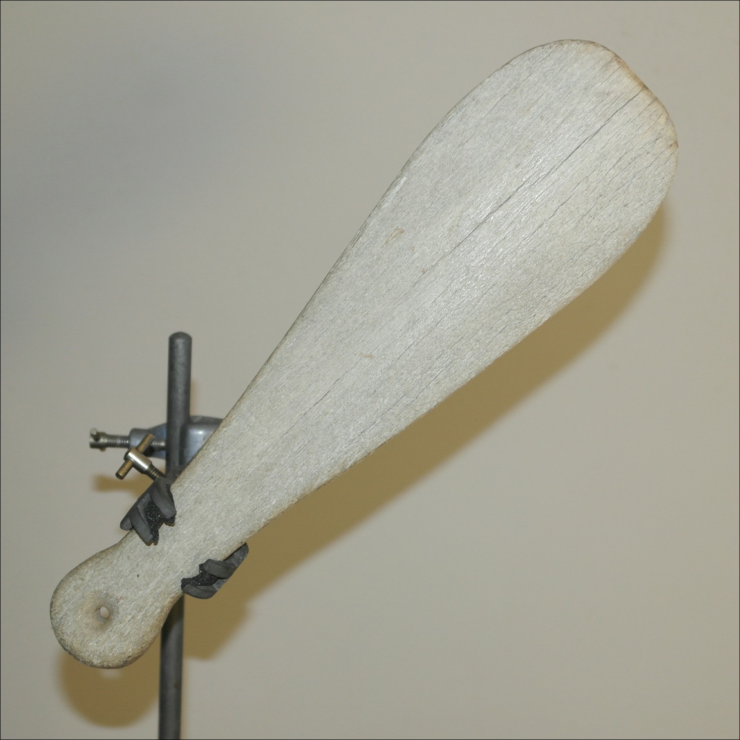 19th century Maori whalebone patu paraoa, 19th century Maori hand club patu, Maori whalebone club, Maori weapon, antique Maori whalebone patu paraoa, Maori artifact, Maori war club, antique Maori club, Oceanic tribal art antiques and weapons gallery, Polynesian tribal art antiques and weapons gallery, ethnographic tribal art antiques and weapons gallery, Maori war club, 19ème siècle Maoris massue de guerre, looking to buy tribal antiques art and weapons, buying Maori antiques, buying Maori clubs and artifacts