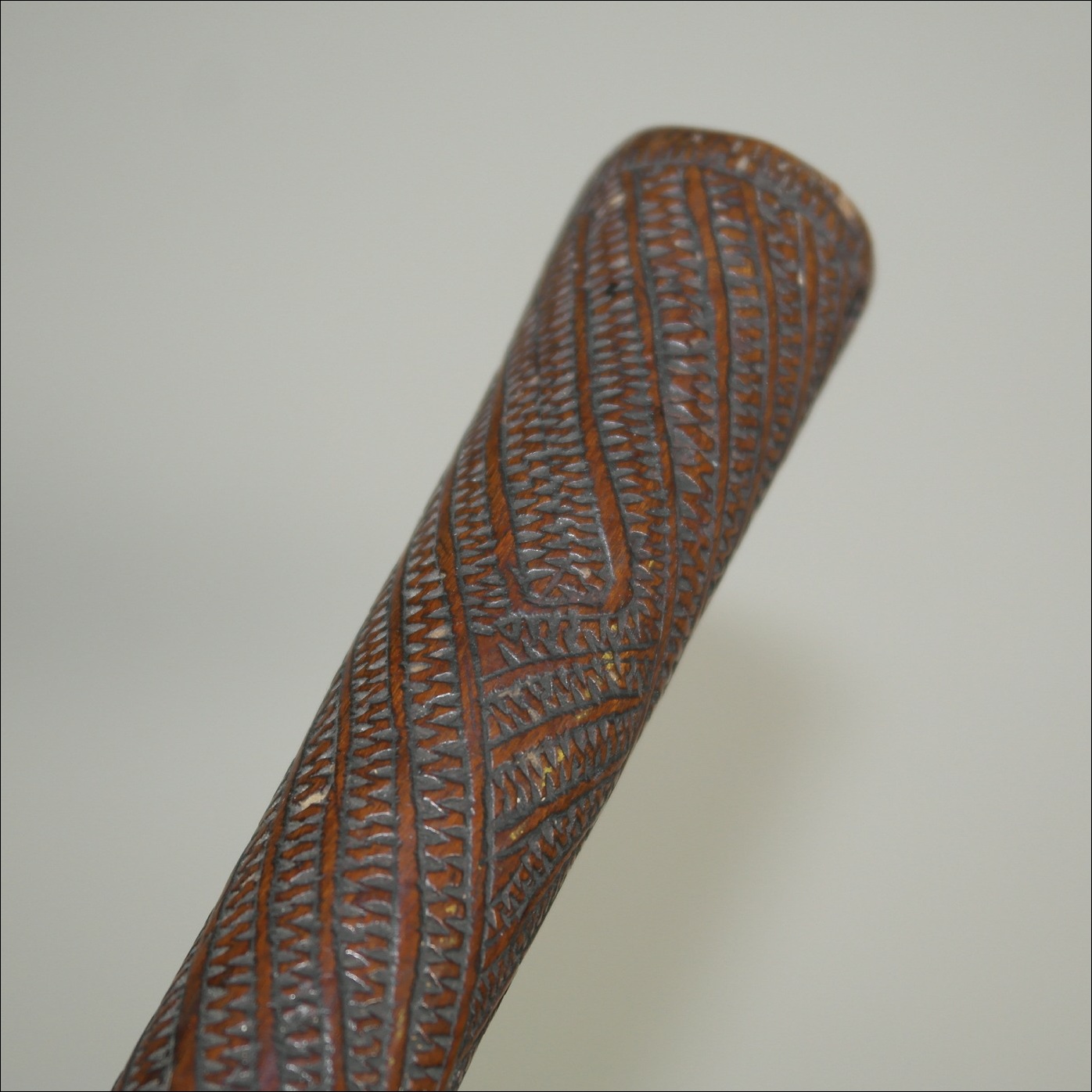 19th century Fijian ula throwing club, 19th century Fijian antique, 19th century Fijian club, 19th century Fijian war club, Fijian weapon, Fijian artifact, Polynesian tribal art antiques and weapons gallery, Oceanic tribal art antiques and weapons gallery, ethnographic tribal art antiques and weapons gallery, 19ème siècle Fidji massue de guerre, looking to buy Fijian tribal antiques art and weapons, buying Fijian antiques, buying Fijian clubs artifacts and weapons, buying Fijian antiques