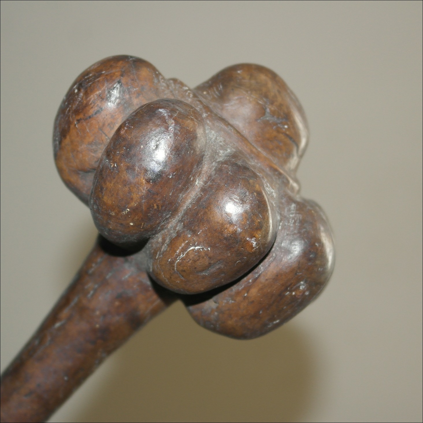 19th century Fijian ula throwing club, 19th century Fijian antique, 19th century Fijian club, 19th century Fijian war club, Fijian weapon, Fijian artifact, Polynesian tribal art antiques and weapons gallery, Oceanic tribal art antiques and weapons gallery, ethnographic tribal art antiques and weapons gallery, 19ème siècle Fidji massue de guerre, looking to buy Fijian tribal antiques art and weapons, buying Fijian antiques, buying Fijian clubs artifacts and weapons, buying Fijian antiques