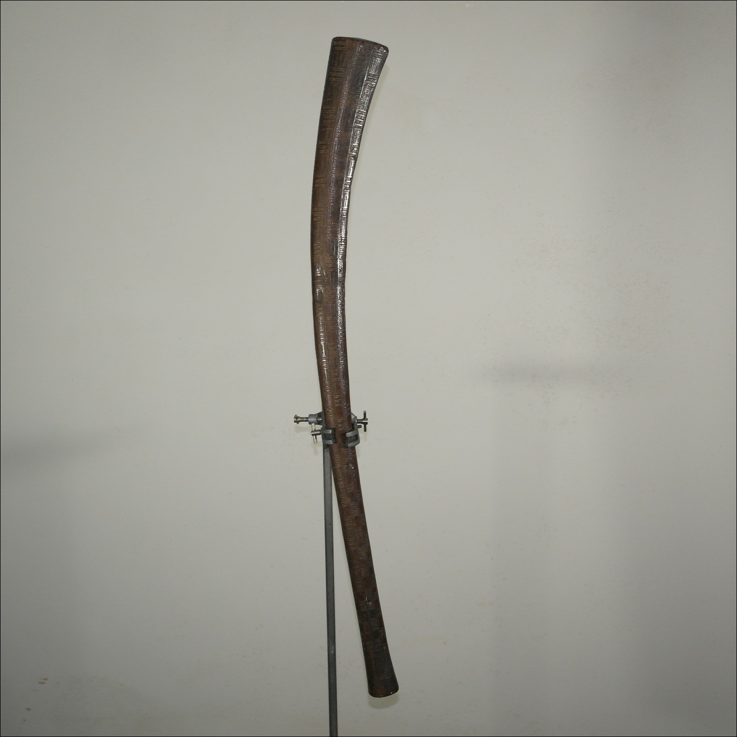 19th century Fijian club, 19th century Fijian antique, 19th century Fijian club, 19th century Fijian war club, Fijian weapon, Fijian artifact, Polynesian tribal art antiques and weapons gallery, Oceanic tribal art antiques and weapons gallery, ethnographic tribal art antiques and weapons gallery, 19ème siècle Fidji massue de guerre, looking to buy Fijian tribal antiques art and weapons, buying Fijian antiques, buying Fijian clubs artifacts and weapons, buying Fijian antiques