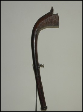 19th century Fijian gata club, 19th century Fijian antique, 19th century Fijian club, 19th century Fijian war club, Fijian weapon, Fijian artifact, Polynesian tribal art antiques and weapons gallery, Oceanic tribal art antiques and weapons gallery, ethnographic tribal art antiques and weapons gallery, 19ème siècle Fidji massue de guerre, looking to buy Fijian tribal antiques art and weapons, buying Fijian antiques, buying Fijian clubs artifacts and weapons, buying Fijian antiques