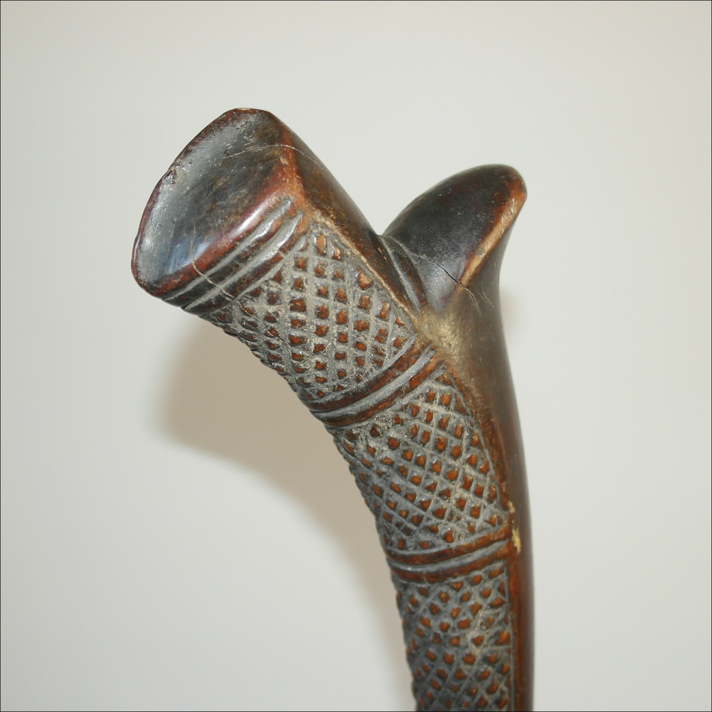 19th century Fijian gata club, 19th century Fijian antique, 19th century Fijian club, 19th century Fijian war club, Fijian weapon, Fijian artifact, Polynesian tribal art antiques and weapons gallery, Oceanic tribal art antiques and weapons gallery, ethnographic tribal art antiques and weapons gallery, 19ème siècle Fidji massue de guerre, looking to buy Fijian tribal antiques art and weapons, buying Fijian antiques, buying Fijian clubs artifacts and weapons, buying Fijian antiques