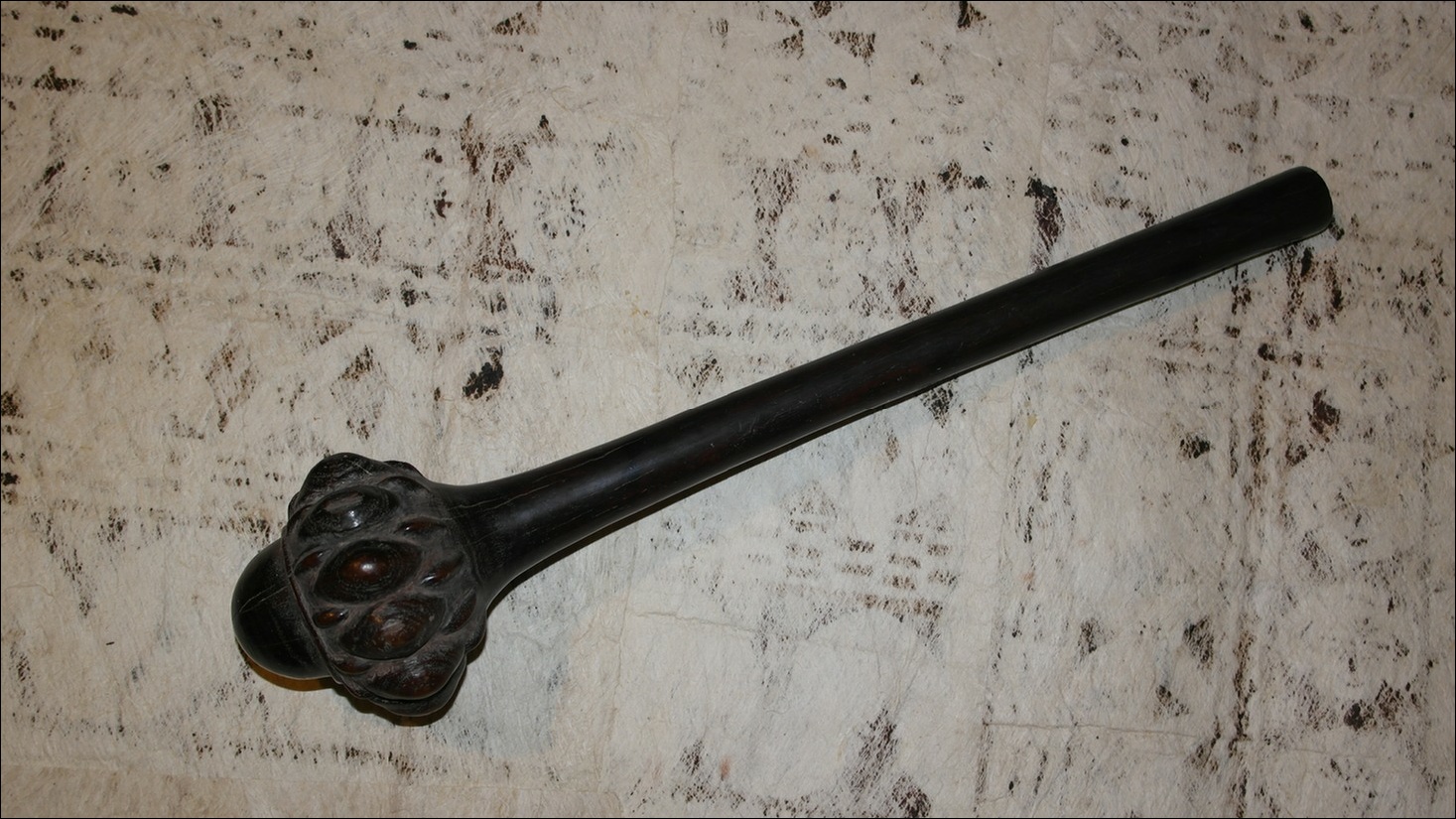 19th century Fijian ula throwing club, 19th century Fijian antique, 19th century Fijian club, 19th century Fijian war club, Fijian weapon, Fijian artifact, Polynesian tribal art antiques and weapons gallery, Oceanic tribal art antiques and weapons gallery, ethnographic tribal art antiques and weapons gallery, 19ème siècle Fidji massue de guerre, looking to buy Fijian tribal antiques art and weapons, buying Fijian antiques, buying Fijian clubs artifacts and weapons, buying Fijian antiques