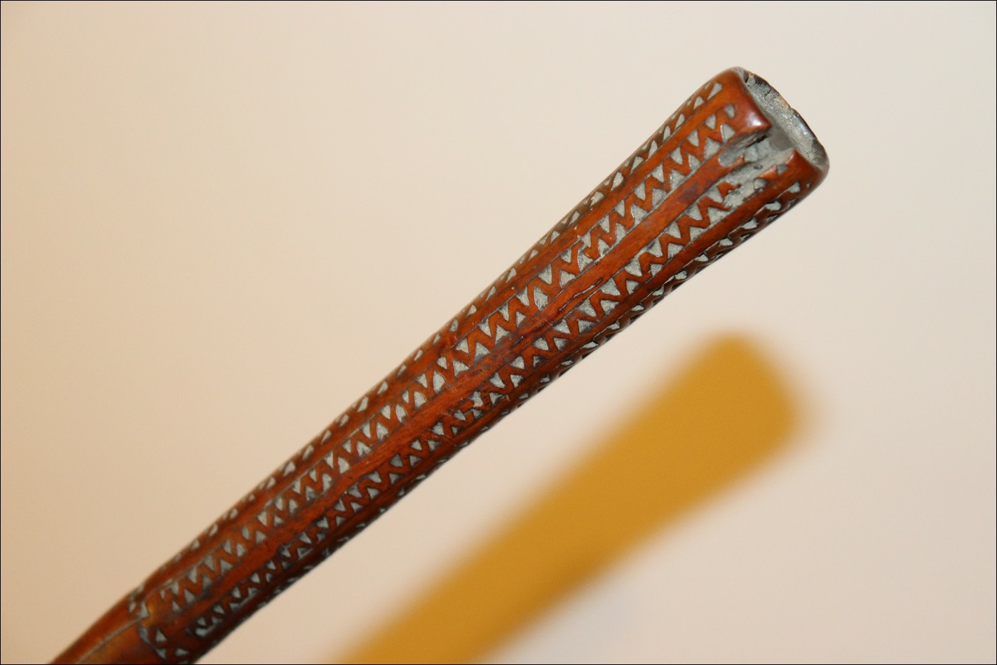 19th century Fijian ula throwing club, 19th century Fijian antique, 19th century Fijian club, 19th century Fijian war club, Fijian weapon, Fijian artifact, Polynesian tribal art antiques and weapons gallery, Oceanic tribal art antiques and weapons gallery, ethnographic tribal art antiques and weapons gallery, 19ème siècle Fidji massue de guerre, looking to buy Fijian tribal antiques art and weapons, buying Fijian antiques, buying Fijian clubs artifacts and weapons, buying Fijian antiques