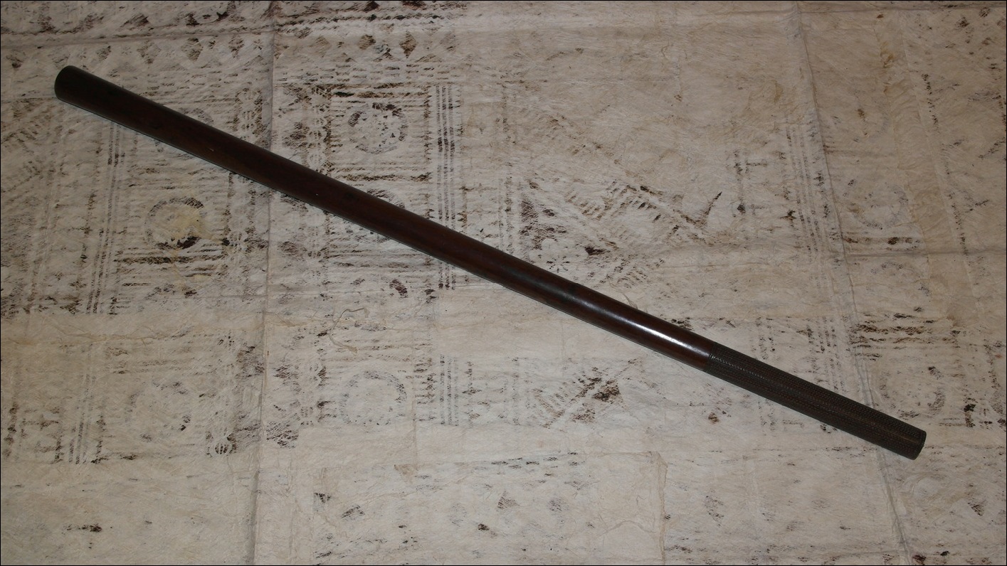 19th century fijian bowai club, 19th century Fijian pole club, 19th century Fijian antique, 19th century Fijian club, 19th century Fijian war club, Fijian weapon, Fijian artifact, Polynesian tribal art antiques and weapons gallery, Oceanic tribal art antiques and weapons gallery, ethnographic tribal art antiques and weapons gallery, 19ème siècle Fidji massue de guerre, looking to buy Fijian tribal antiques art and weapons, buying Fijian antiques, buying Fijian clubs artifacts and weapons, buying Fijian antiques